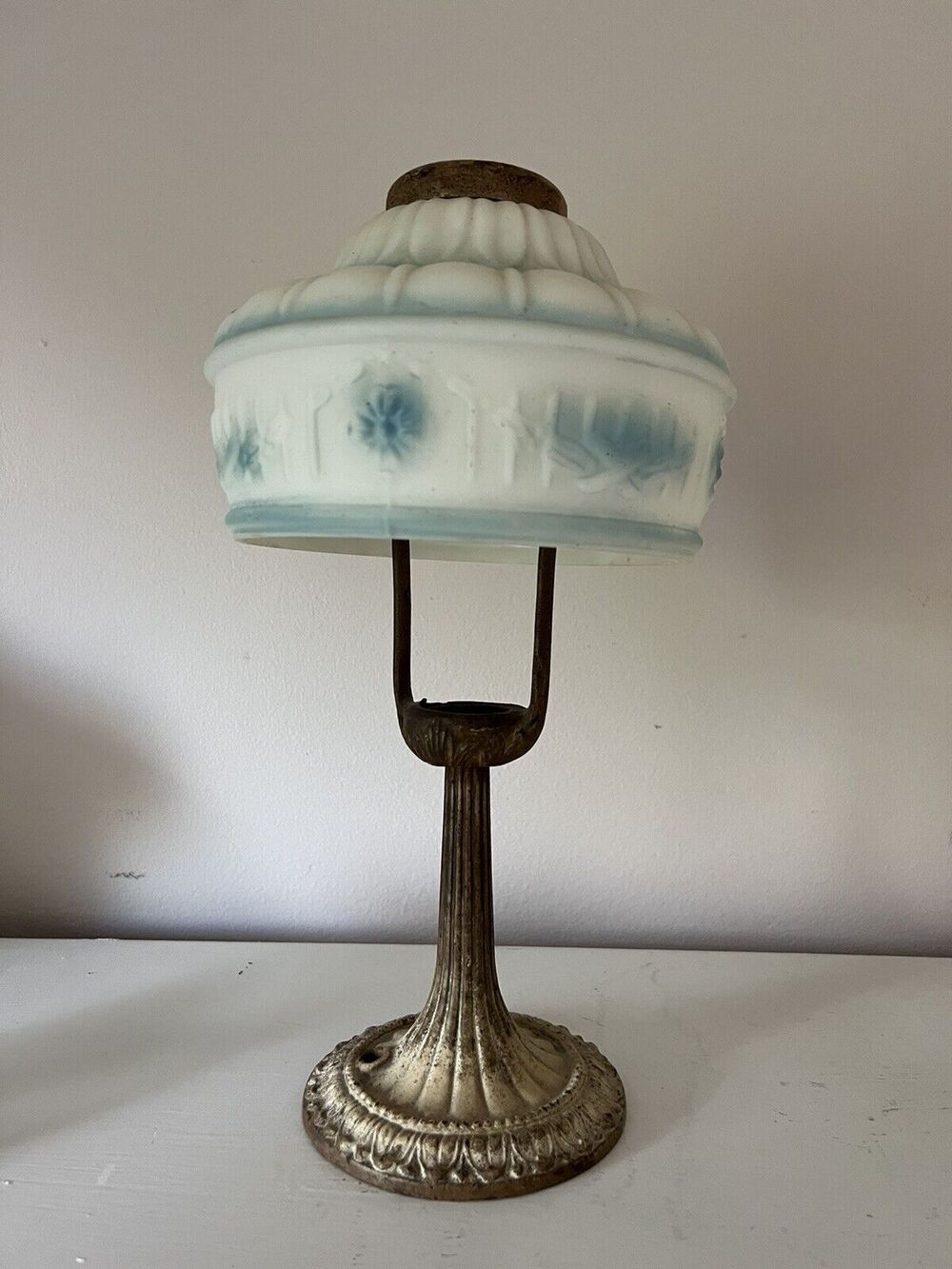 Aladdin No 4 Cast Iron Table Lamp Base & Frosted Milk Glass Shade No wires